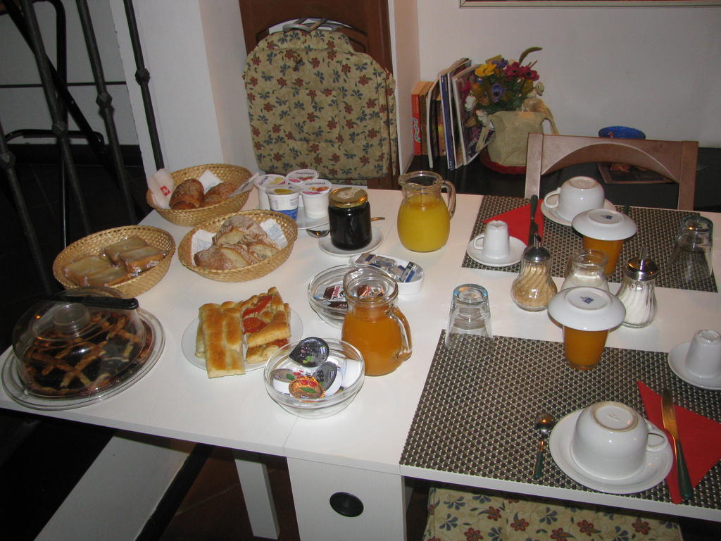 Affittacamere Bed And Breakfast San Lorenzo Genoa Exterior photo