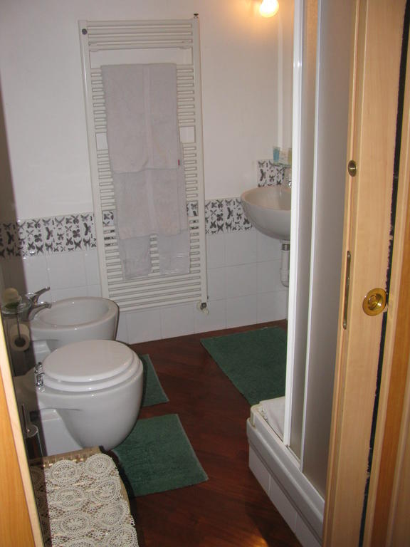 Affittacamere Bed And Breakfast San Lorenzo Genoa Room photo