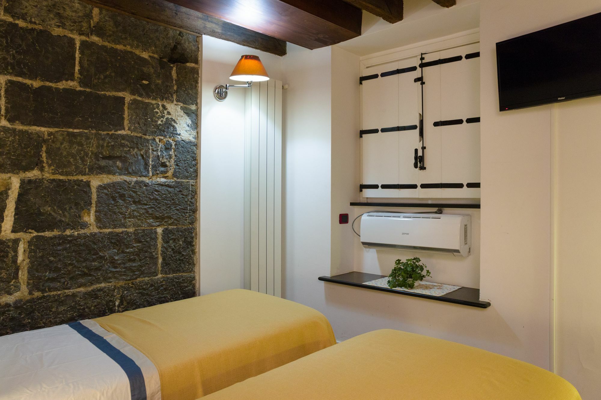 Affittacamere Bed And Breakfast San Lorenzo Genoa Exterior photo